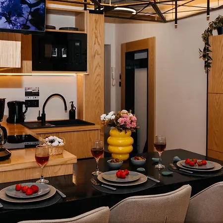 Maya's Flats & 58 - Bridge Daire *