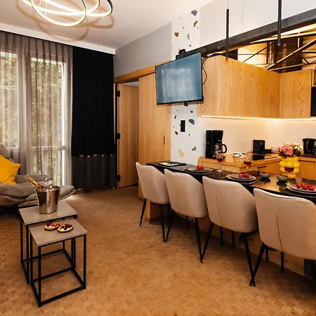 Maya's Flats & 58 - Bridge Daire Gdansk