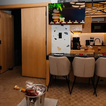 Apartament Maya's Flats & 58 - Bridge