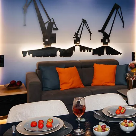 Maya's Flats & 58 - Bridge Gdansk