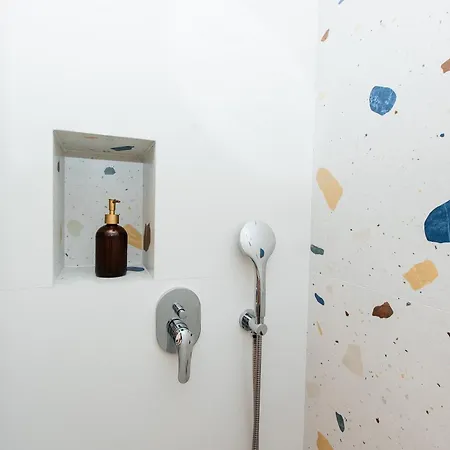 Maya's Flats & 58 - Bridge