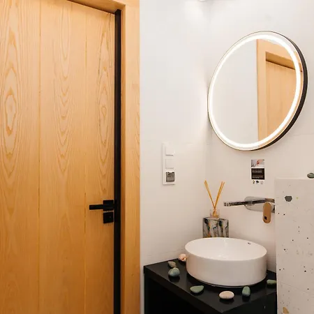 Apartament Maya's Flats & 58 - Bridge *