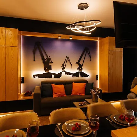 Maya's Flats & 58 - Bridge * Gdańsk