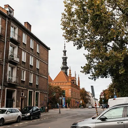 Maya's Flats & 58 - Bridge Daire