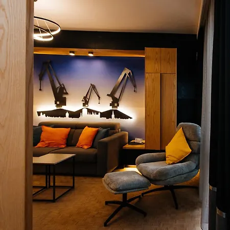 Daire Maya's Flats & 58 - Bridge