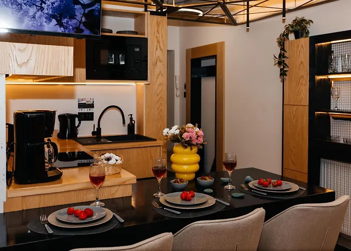 Maya's Flats & 58 - Bridge Appartement *