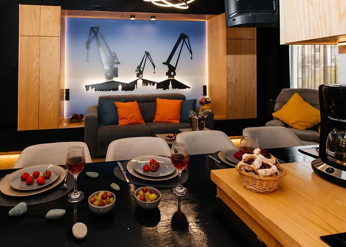 Maya's Flats & 58 - Bridge *