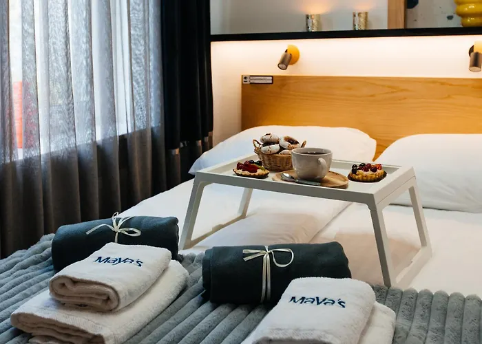 Maya's Flats & 58 - Bridge