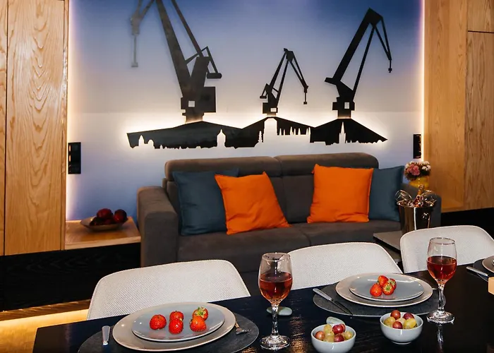 Maya's Flats & 58 - Bridge Гданьск