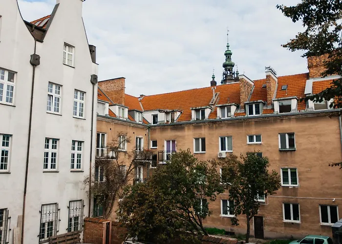 Maya's Flats & 58 - Bridge *